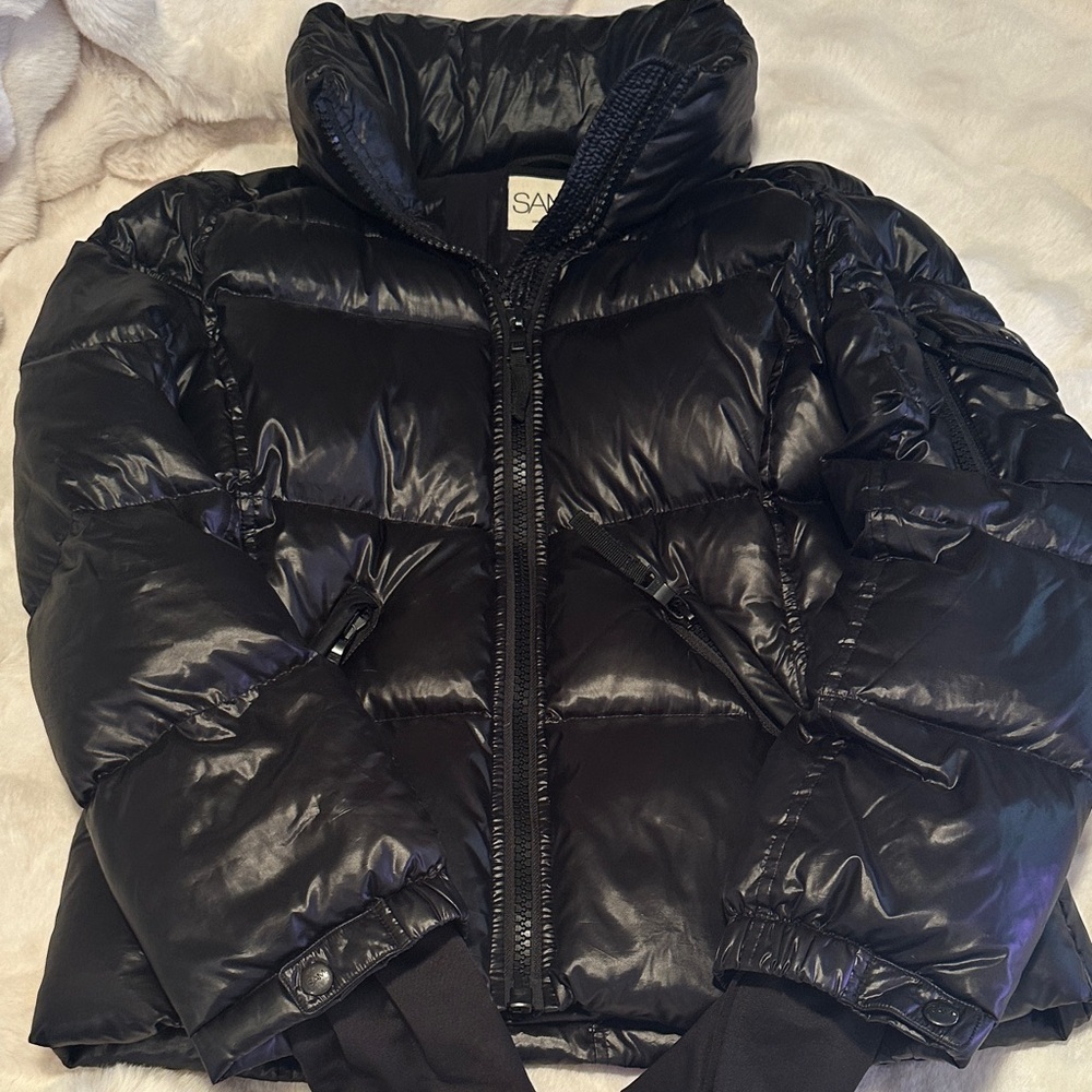 SAM. Women's Black Shiny Puffer Jacket